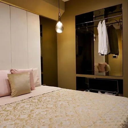 Maison Lion Luxury Margherita Di Savoia