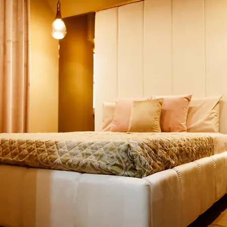 Maison Lion Luxury * Margherita Di Savoia